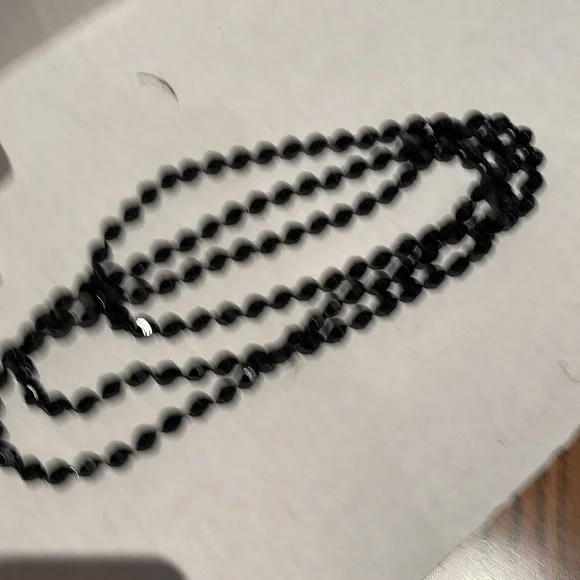 Black Beaded Necklace Classic Design - Picture 3 of 5